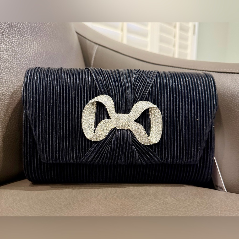NWT! Adrienne Vittadini Black Pleated Clutch with Crystal Bow Accent - Picture 3 of 5